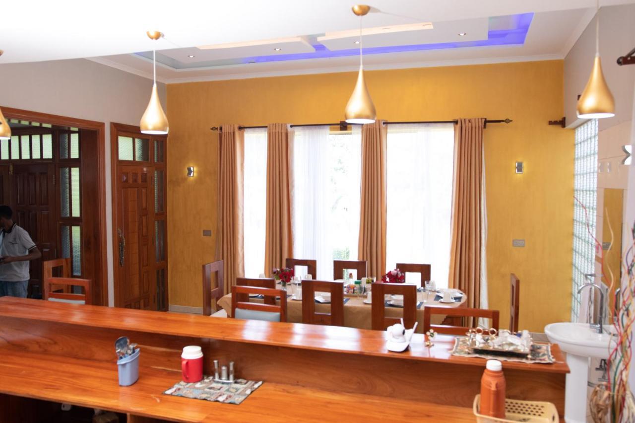 Arusha Royal Acomodação com café da manhã Exterior foto